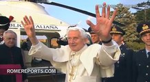 Francisco recibe a Benedicto XVI en su regreso al Vaticano