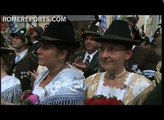 Concierto y bailes tradicionales de Alemania para el Papa en Castel Gandolfo