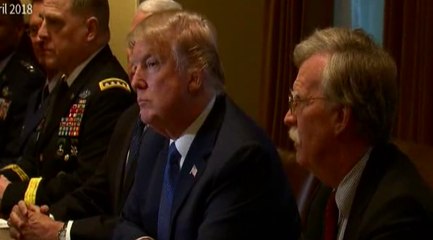 Donald Trump se enfrenta a un escándalo que pondría en peligro su presidencia