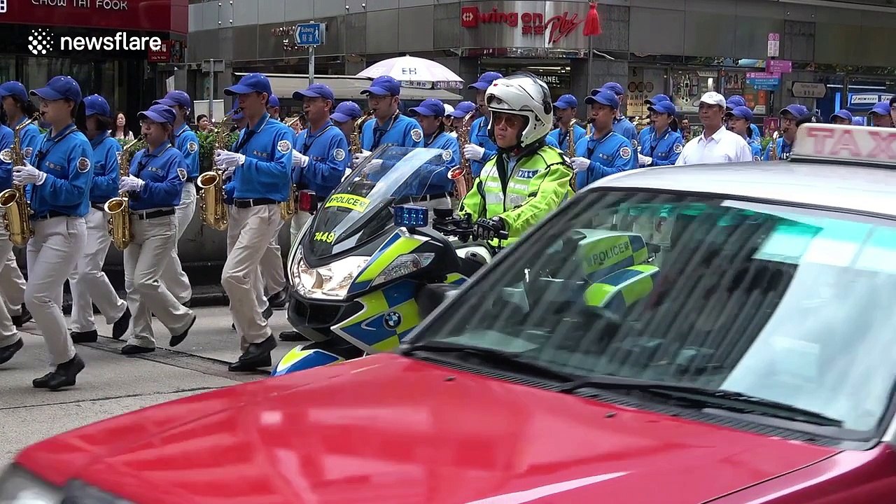 Falun Gong supporters protest against Chinese government