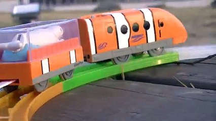 Disney Pixar Nemo Lucky Fin Train visite Cheomseongdae Gyeongju【il treno】02625+it