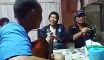 Kocak habis lagu cina dinyanyikan orang batak