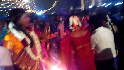 கூவாகம் கூத்தாண்டவர் கோயிலில் திருநங்கைகளின் திருவிழா-வீடியோ