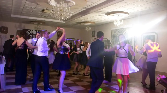 ① Dj Piotrków Trybunalski tel. 793 33 91 94 Studniówka 2015 IV LO