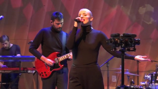 En lice pour l'Eurovision, rencontre avec le duo français Madame Monsieur