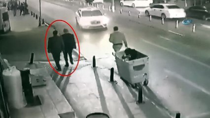 - Yeşilay ilçe başkanına tekmeli saldırı kamerada