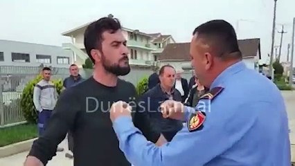 "Nuk shtrojnë një rrugë për 20 vjet, asnjë s'ka b*** të protestojë"