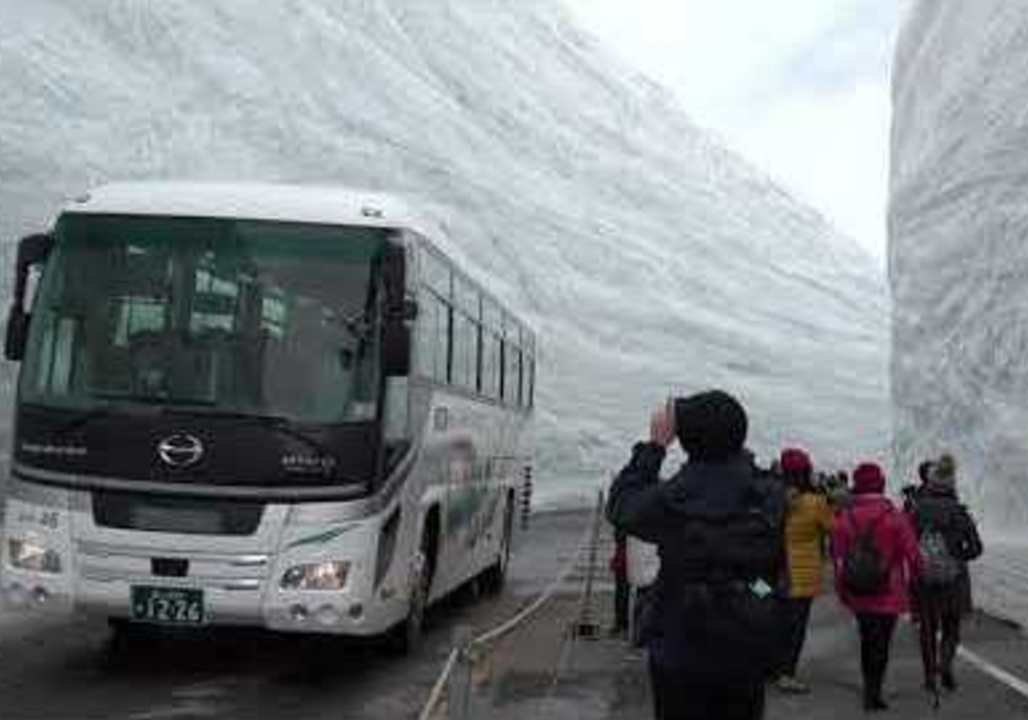 Route Through Towering 'Snow Canyon' Opens in the Mountains of Japan