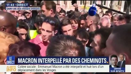 Macron hué, vivement pris à parti et en difficulté face aux cheminots à Saint-Dié