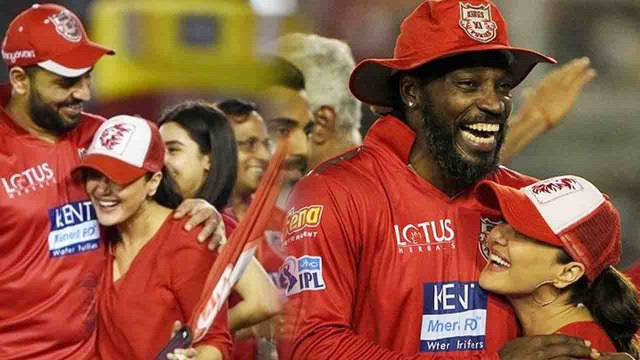 IPL 2018: Chris Gayle replaces Yuvraj Singh as Preity Zinta's favourite | वनइंडिया हिंदी