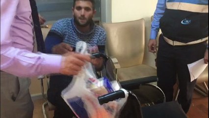 -Tekerlekli sandalyeyle geldiği karakolda ayaklandı