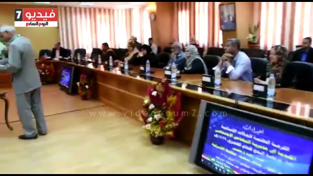 محافظ الشرقية يشهد مراسم القرعة العلنية لاختيار 10 من المتقدمين لأداء الحج