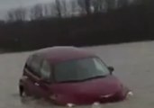 Ohio Sheriff's Deputy Rescues Woman From Flooded Vehicle