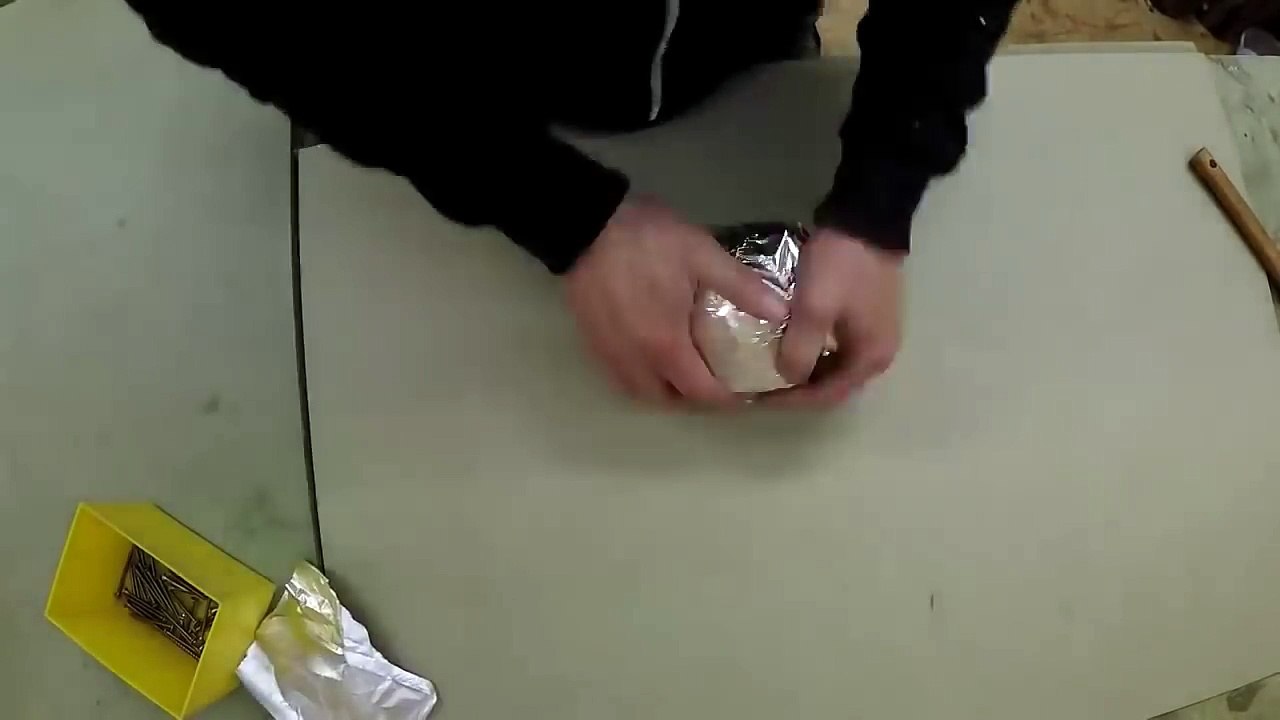 Transformar PAPEL ALUMÍNIO em BOLA DE METAL PERFEITA - Polished Aluminum Foil Ball. DIY