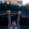 A veces para ligar tienes que sacar tu lado mas deportista - Vines en Español #1850