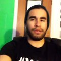 Como cuando pasa una chica en mini shorts y no quieres voltear a verla - Vines en Español #1875