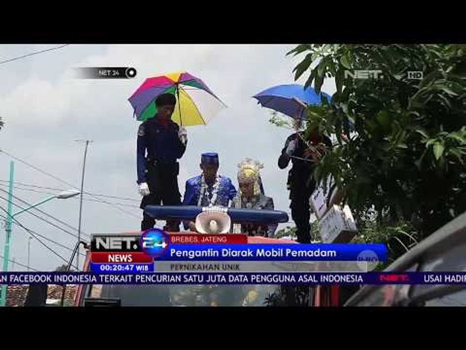Pengantin Diarak Mobil Damkar -NET24