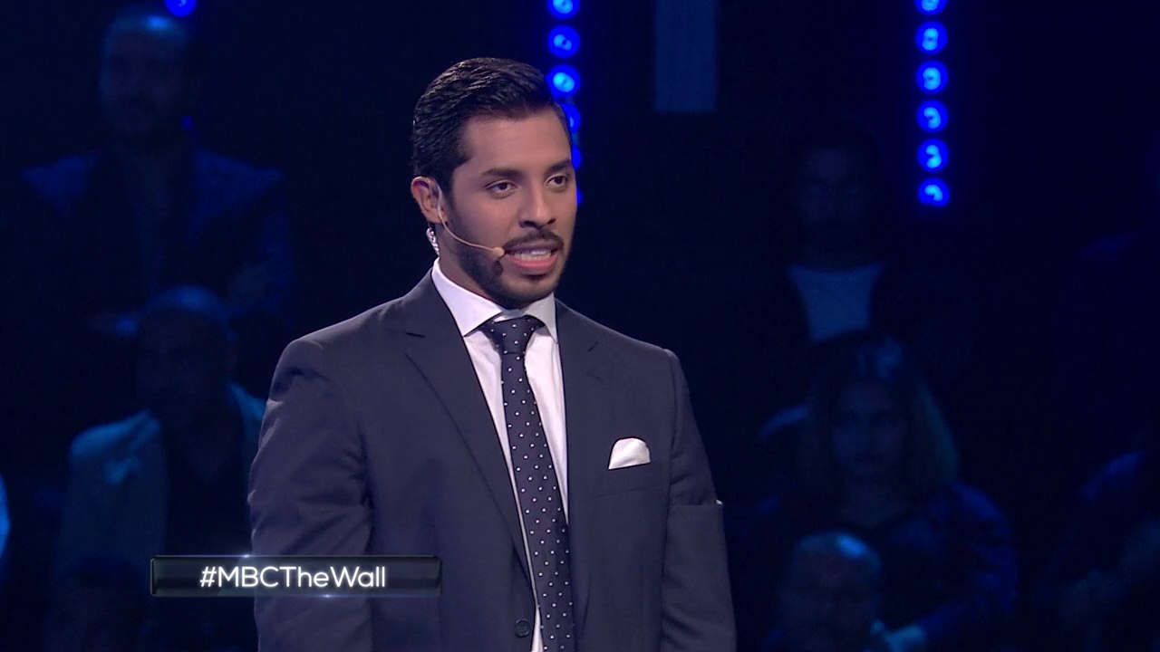 محمد سال ينجوا من إصابة بسبب فرحة سيف الكبيرة