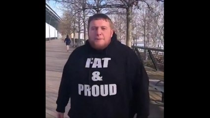 Il rattrape à la bouche un marshmallow jeté depuis le haut du pont Benjamin Franklin