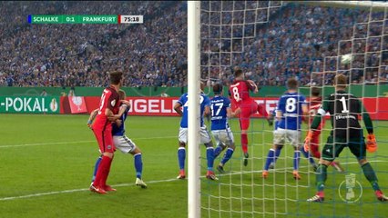 C. Allemagne - La talonnade de Jovic qualifie l'Eintracht en finale