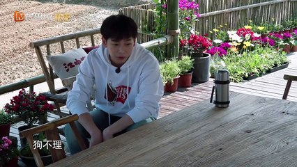 《向往的生活2》独享版：刘宪华“人设崩塌” 彭昱畅直言最想见迪丽热巴 独家未播花絮 20180417期Back to Field S02【湖南卫视官方频道】_001