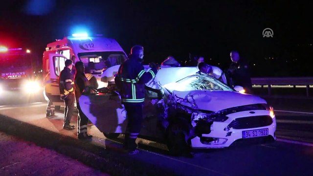 Otomobil kamyona çarptı : 1 ölü, 3 yaralı - BOLU