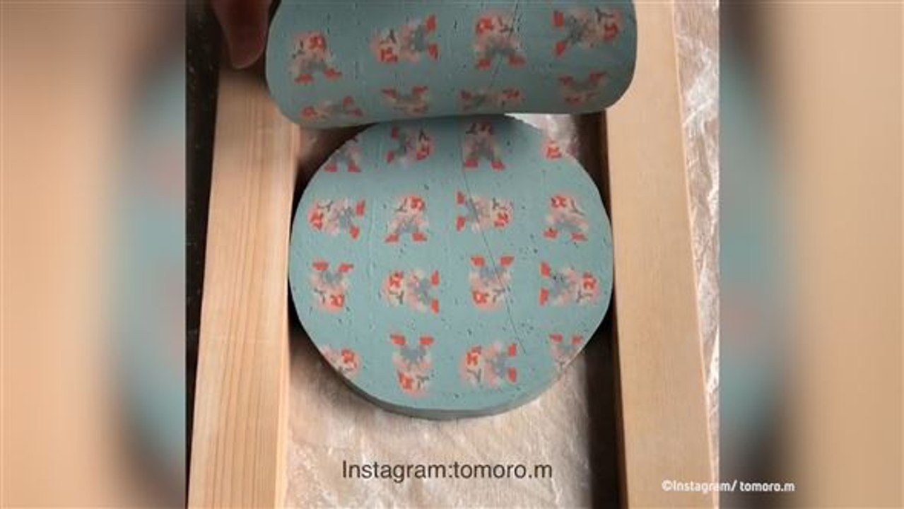 Versteckte Kunst: Muster unter Tonschicht