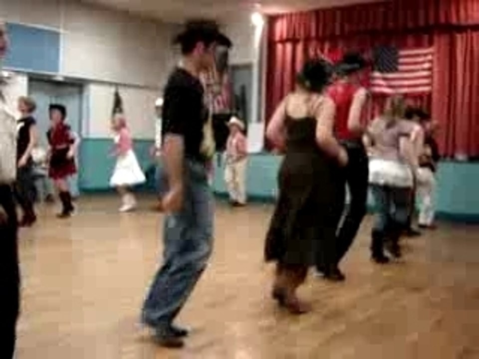 Circus Freak kangourous Country bal JJ avril 06