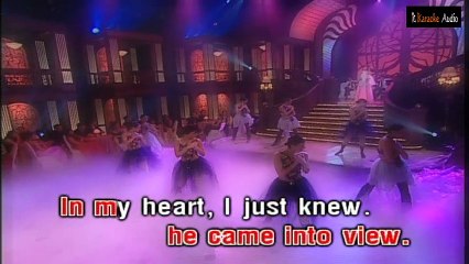 Does He Know - Nhạc Ngoại - Trish Thùy Trang