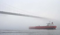 Boğaz'da sis... Gemi trafiği çift taraflı askıya alındı