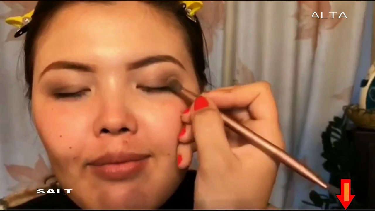 vidéo maquillage yeux yeux yeux Fille