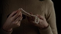 Outlander -3x04- Ellen's Pearl Necklace Clip [Sub Ita]