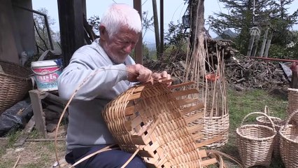 'Bekir Dede' sepetlerini 72 yıldır sevgiyle örüyor - GİRESUN