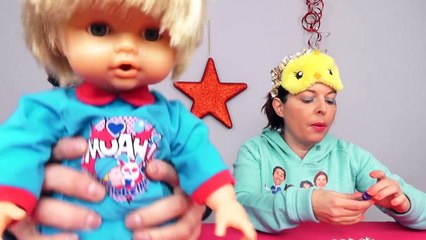 CICCIOBELLO BISOUS - On fait le CHAPSTICK CHALLENGE JELLY BELLY avec une POUPÉE !!!