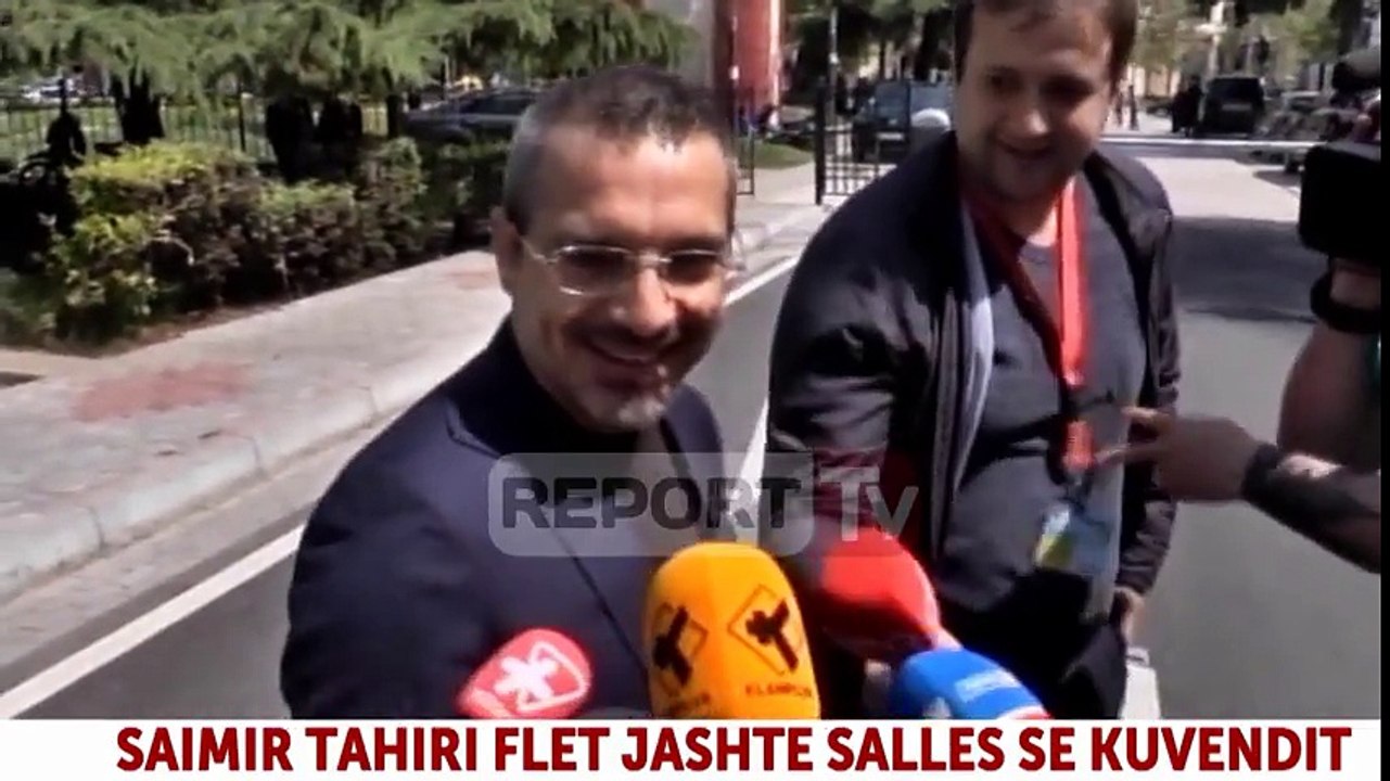 Befason Saimir Tahiri: Nuk do ketë bir nëne dhe bir k*rve që të më ndalojë