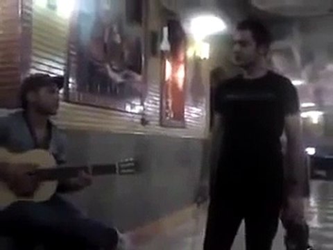 پسر تو صدات محشره از خود شادمهر هم بهتر میخونی