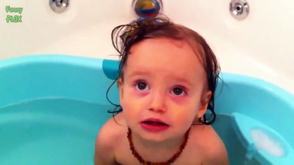 Funny Babies Farting in the Tub Compilation 2015