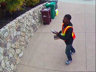 Un livreur Amazon fait son travail d'une manière discutable