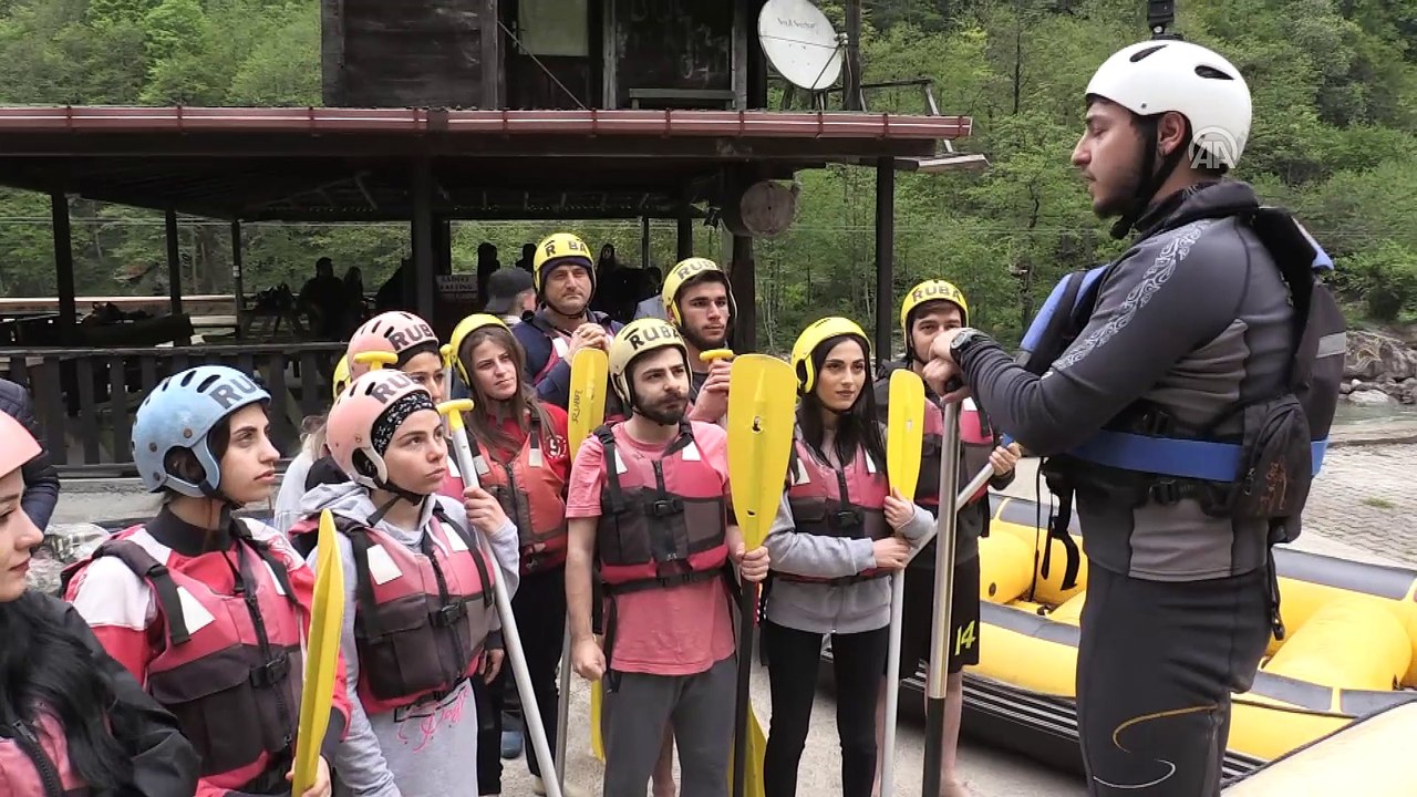 Fırtına Deresi'nde öğrencilerin rafting keyfi - RİZE