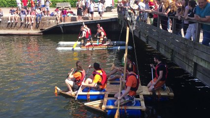 Les 12h de l'étudiant à Epinal : finale de la course de radeaux