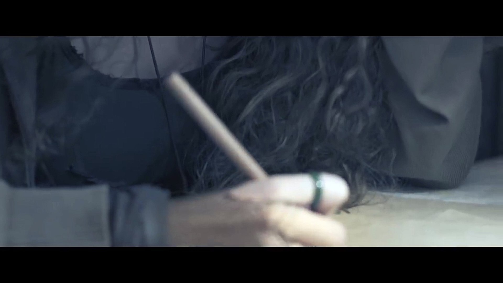 Sena Şener Dostum Değil Uykular