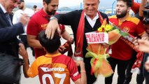 Galatasaray, Alanya'da şampiyon gibi karşılandı