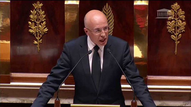 LR accuse le gouvernement d'avoir un plan caché sur l'immigration et en a fait sa marotte à l'Assemblée