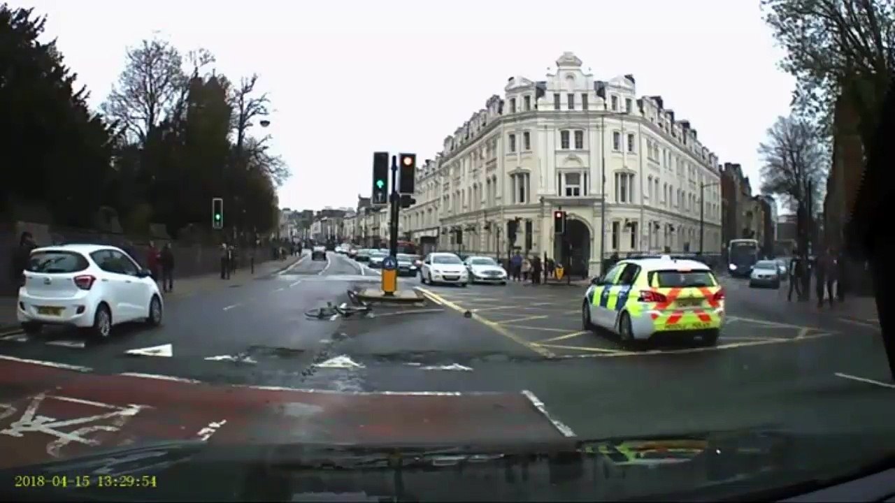 Cyclist With a Knife Gets a Taste of Instant Street Justice