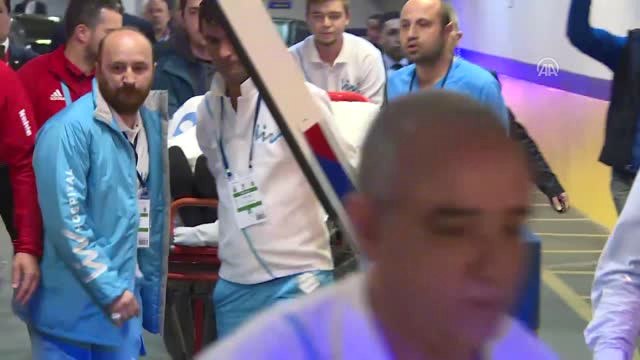 Beşiktaş Teknik Direktörü Şenol Güneş Hastaneye Kaldırıldı