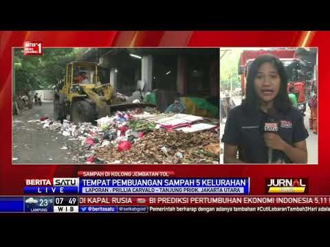 Lautan Sampah di Kolong Tol Tanjung Priok Mulai Dibersihkan