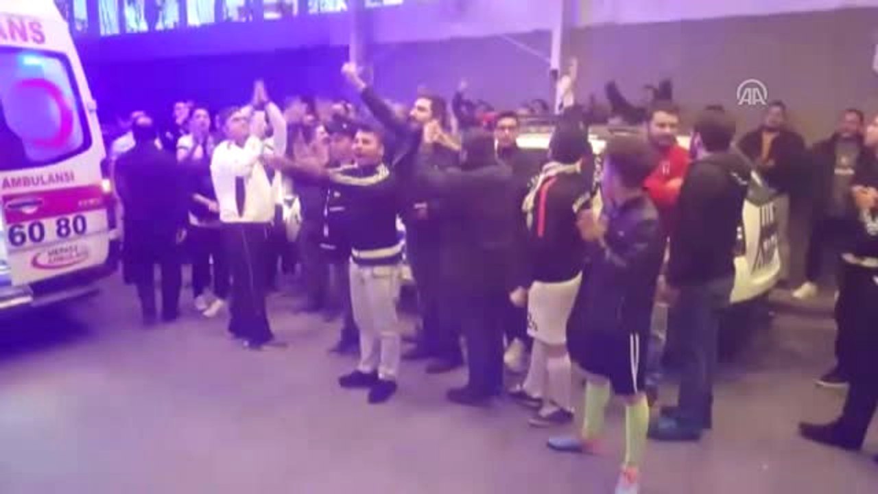 Beşiktaş Teknik Direktörü Şenol Güneş Hastaneye Getirildi