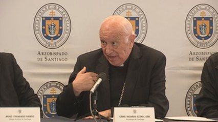 Cardenal chileno: Barros debe dejar de ser obispo por el bien del pueblo de Dios