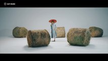 Alexandra Ungureanu feat. Marius Moga - Bate, Bate (Official Video)