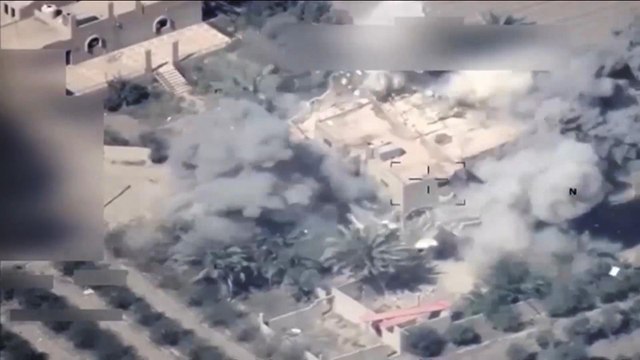 مكتب العبادي: طائرات عراقية قصفت مواقع لتنظيم الدولة بسوريا